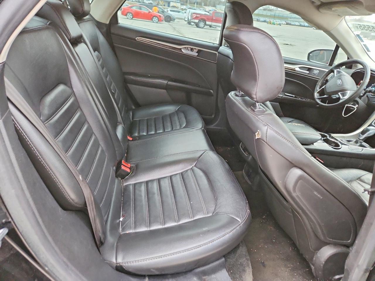 2016 FORD FUSION SE photo 10