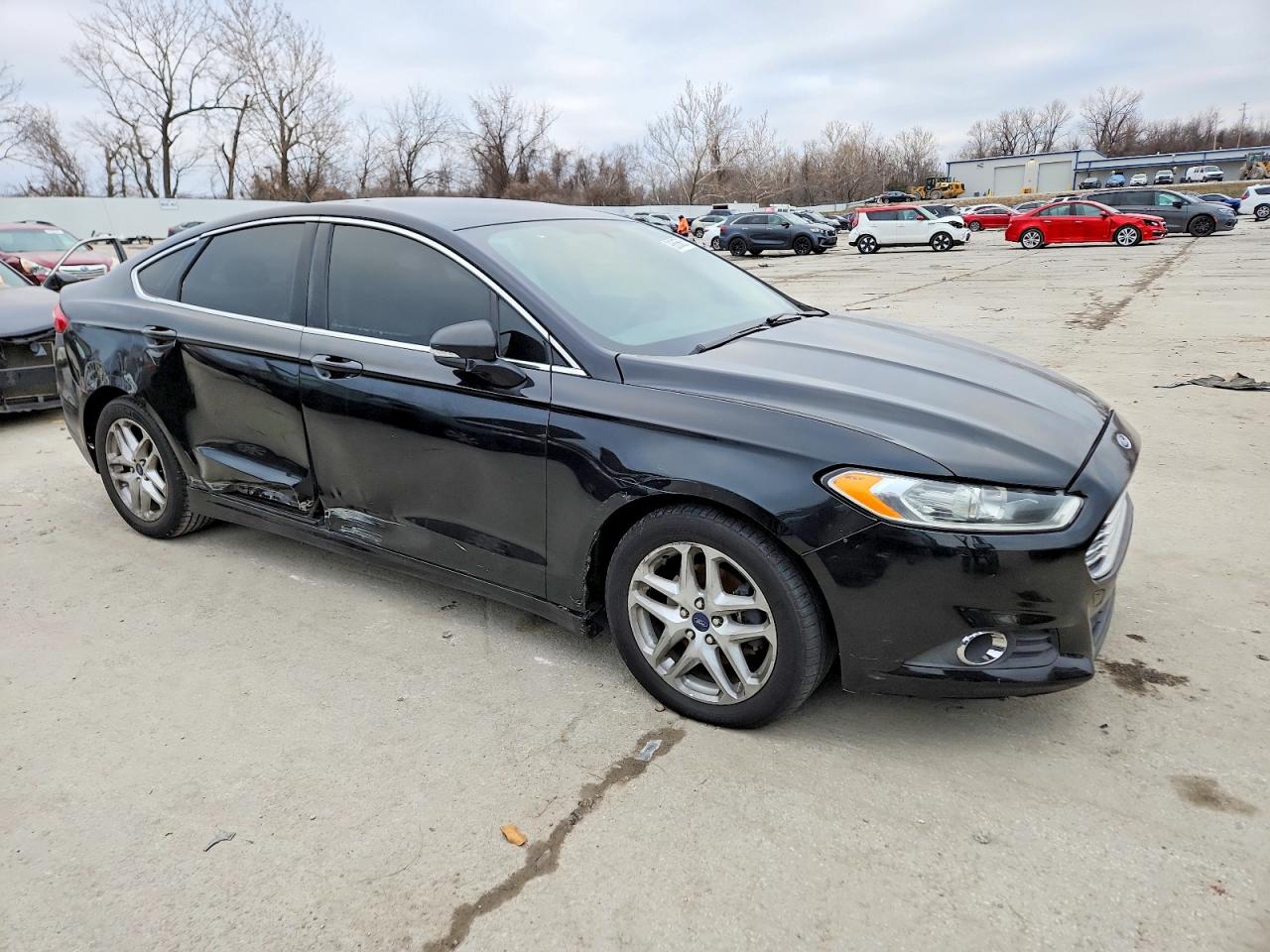 2016 FORD FUSION SE photo 4