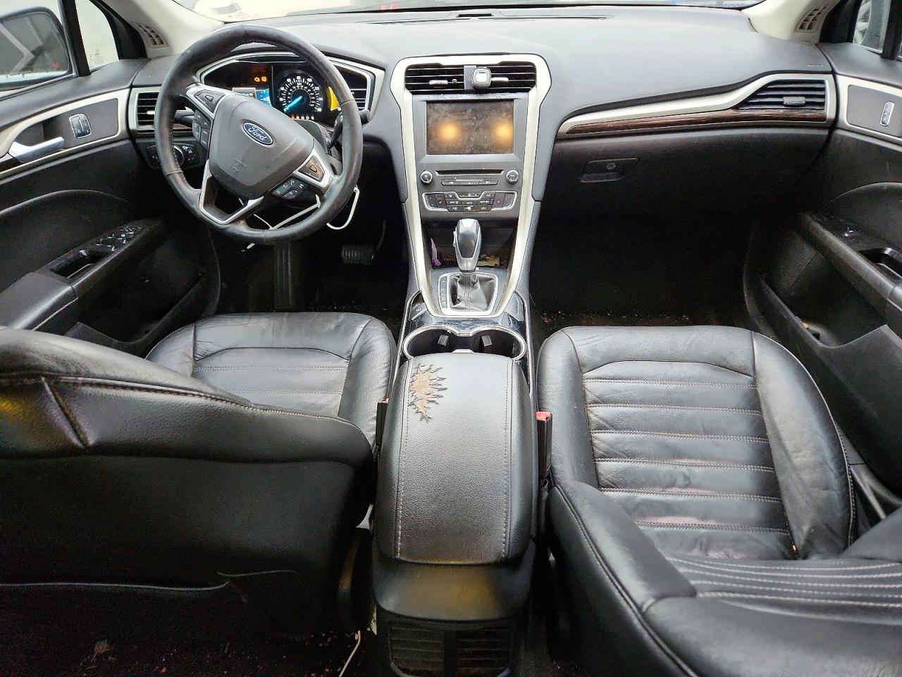 2016 FORD FUSION SE photo 8