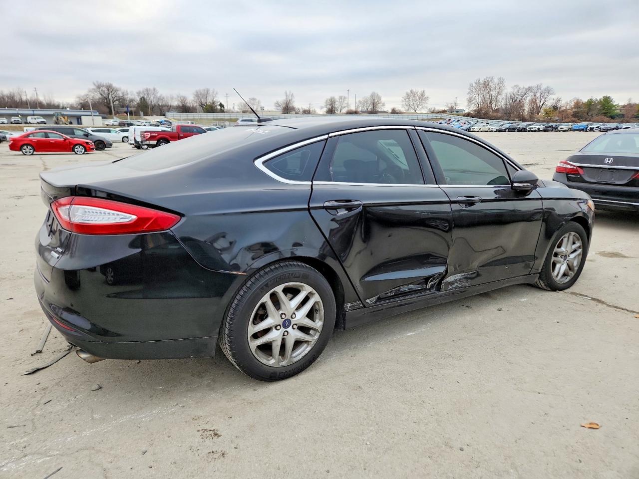 2016 FORD FUSION SE photo 3