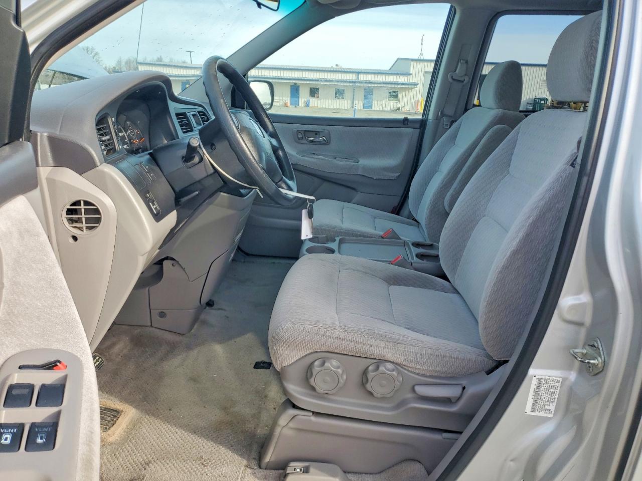 2004 HONDA ODYSSEY LX photo 13