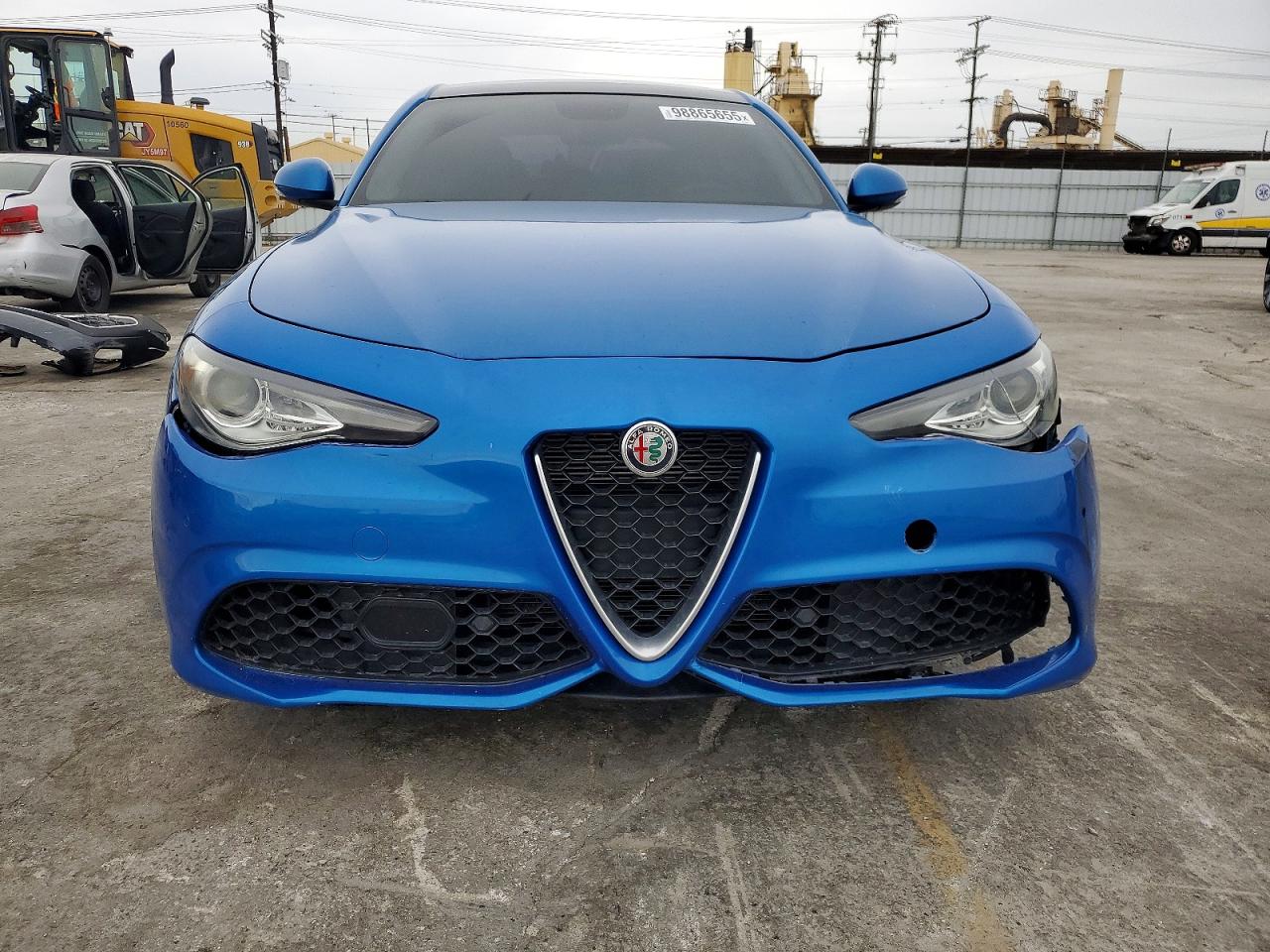 2019 ALFA ROMEO GIULIA TI photo 5