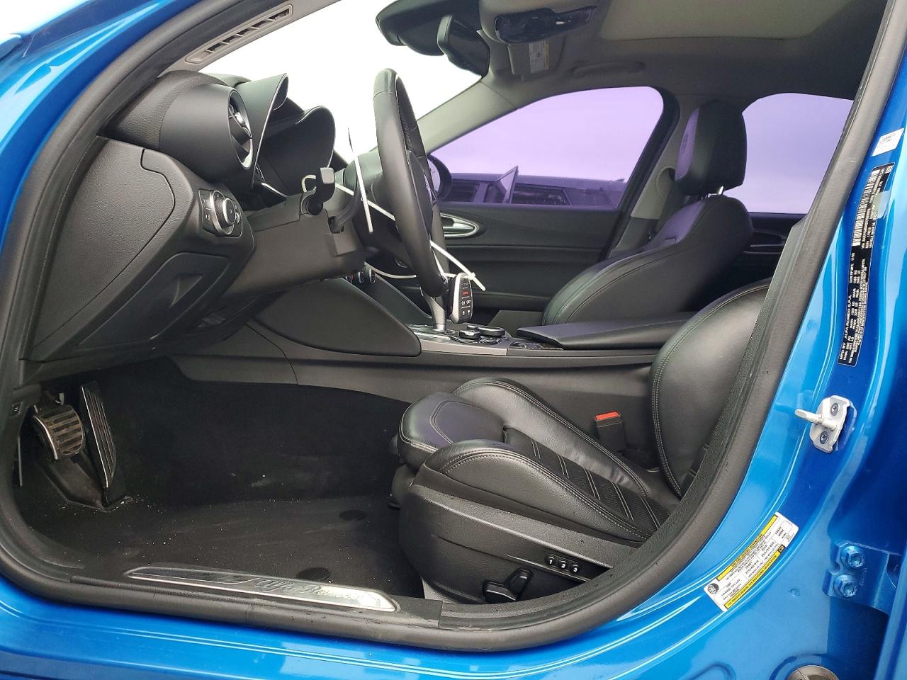 2019 ALFA ROMEO GIULIA TI photo 7