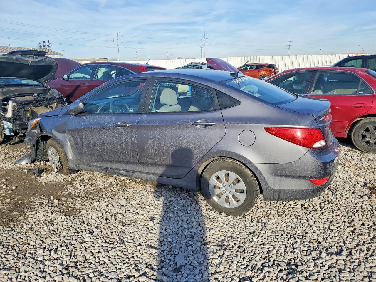 2017 HYUNDAI ACCENT SE photo 2