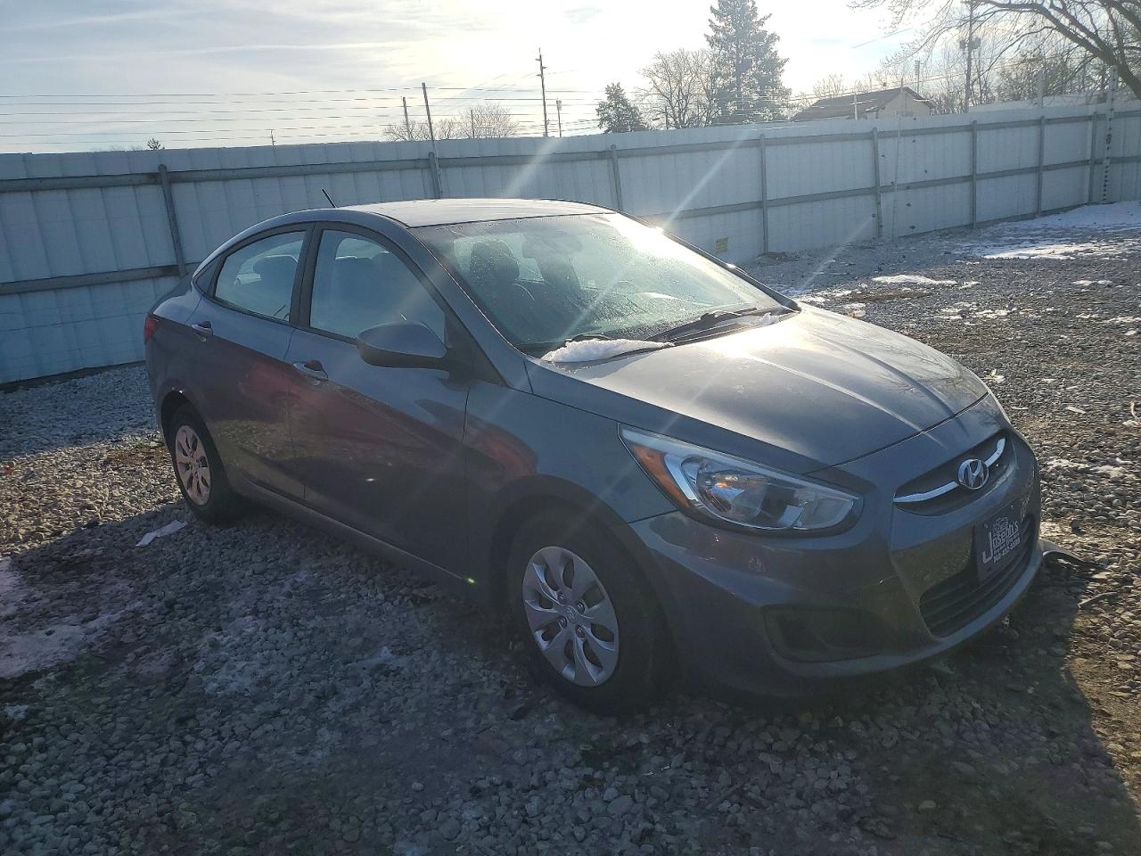 2017 HYUNDAI ACCENT SE photo 4