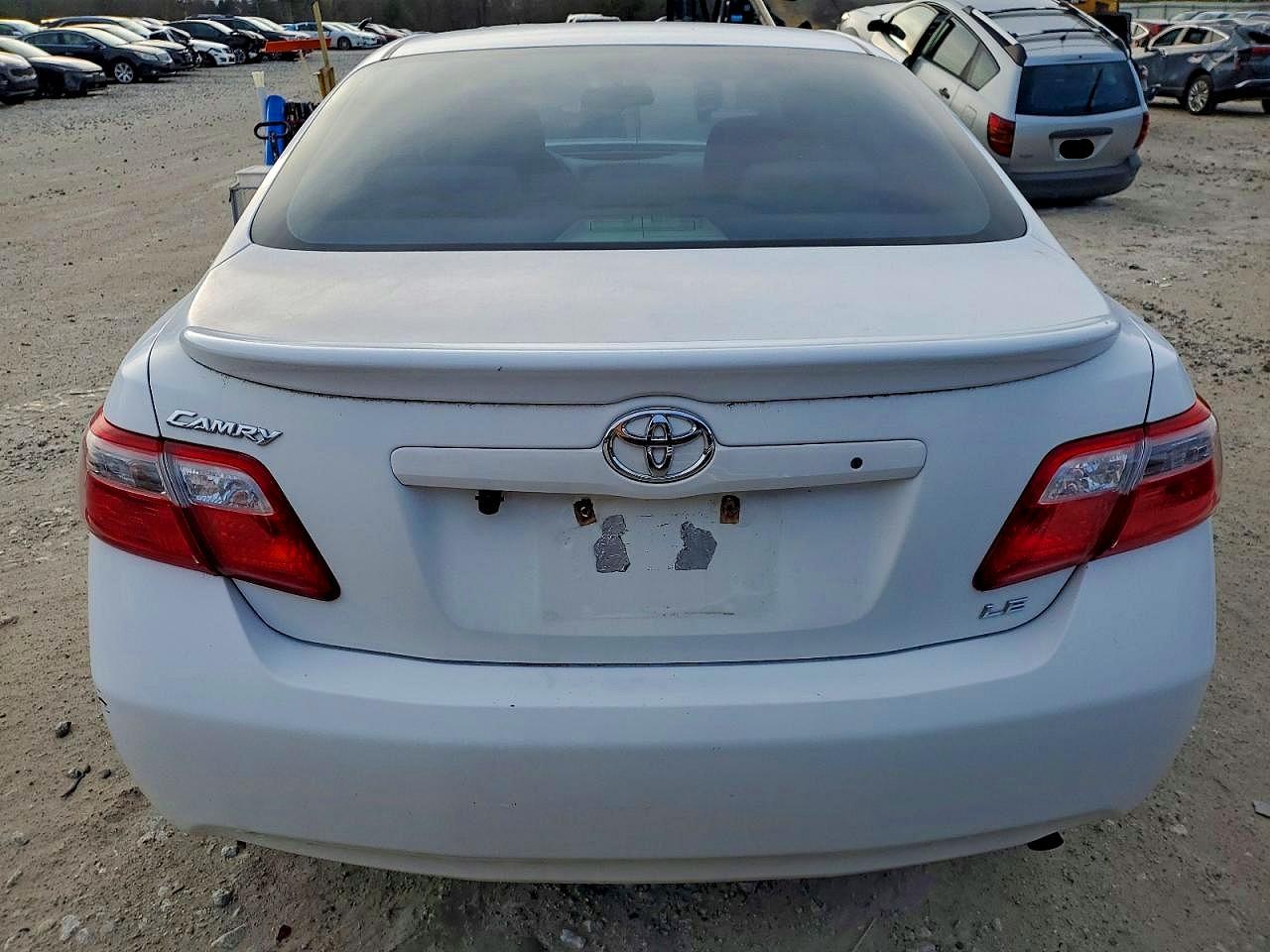 2009 TOYOTA CAMRY BASE photo 6