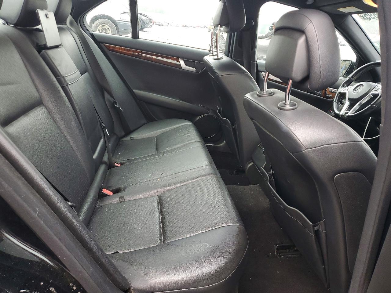 2013 MERCEDES-BENZ C 250 photo 10