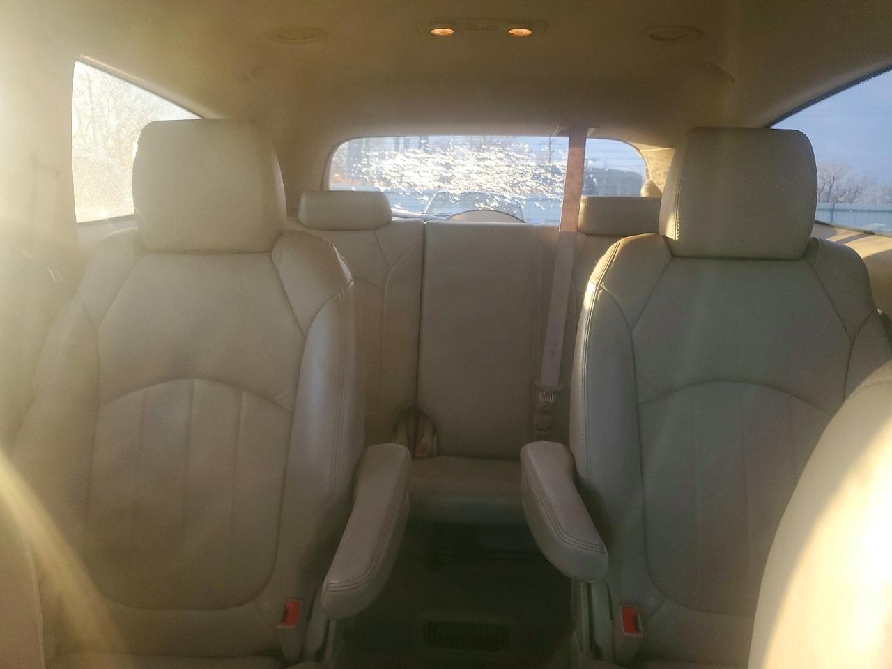 2011 BUICK ENCLAVE CXL photo 10