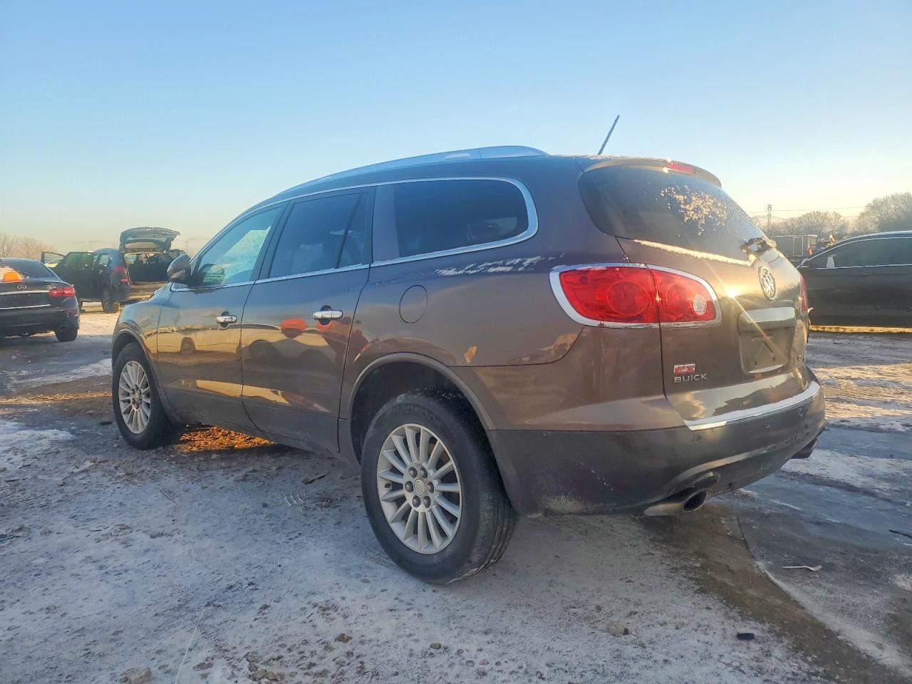 2011 BUICK ENCLAVE CXL photo 2