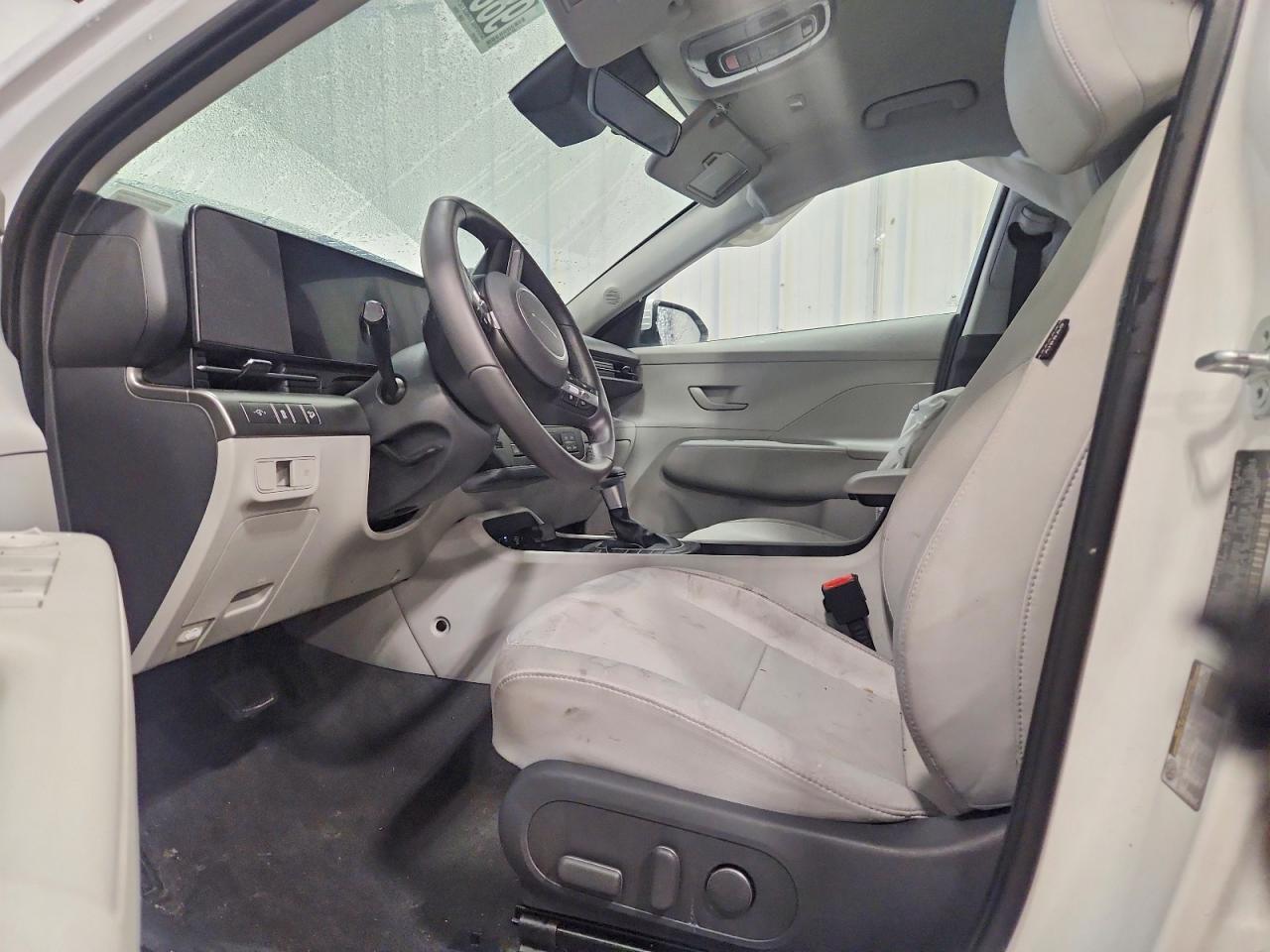 2025 HYUNDAI KONA SEL photo 7