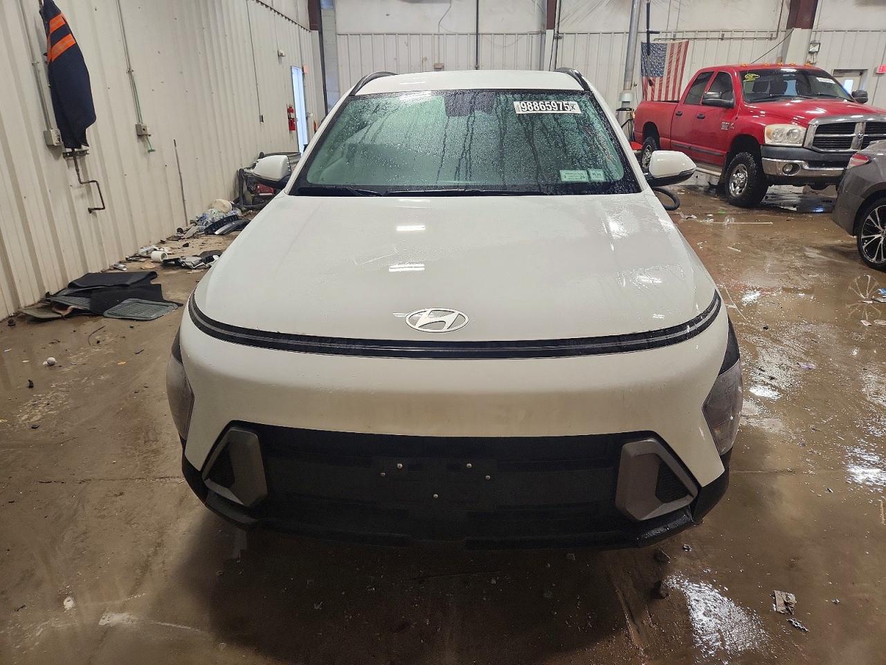 2025 HYUNDAI KONA SEL photo 5