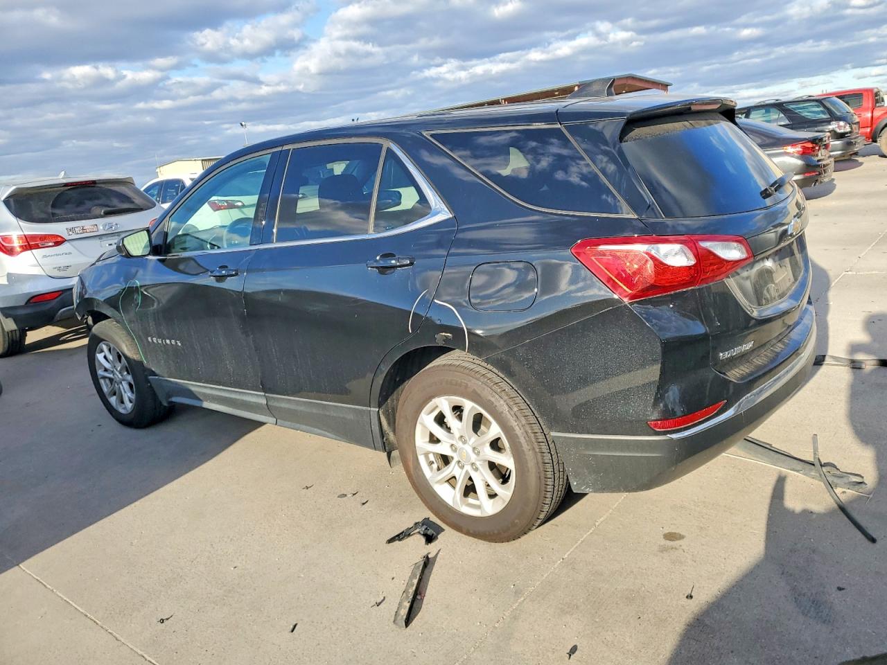 2018 CHEVROLET EQUINOX LT photo 2