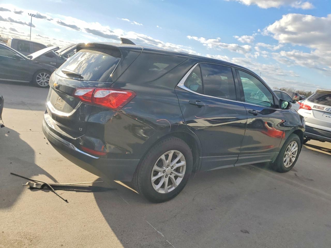 2018 CHEVROLET EQUINOX LT photo 3