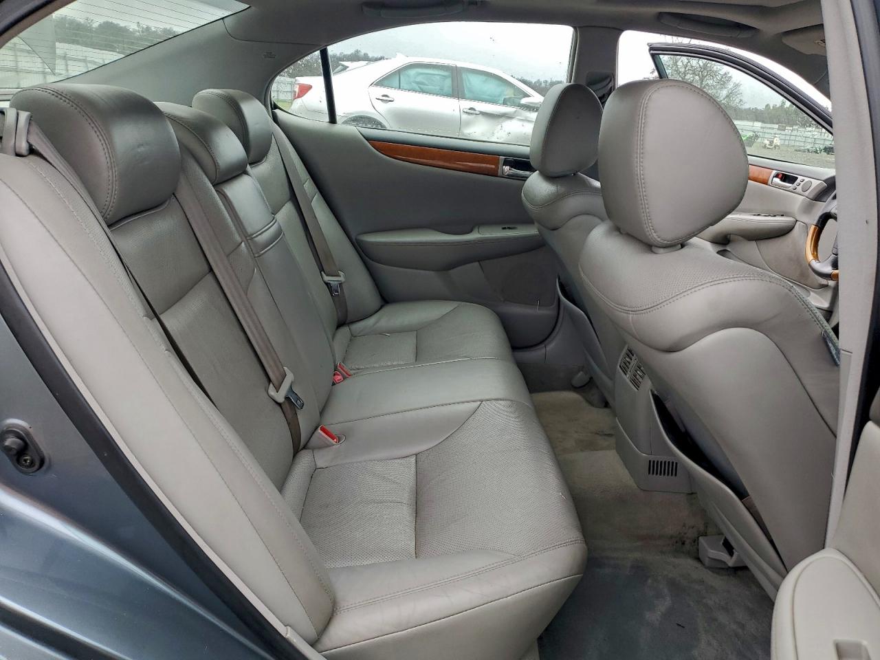 2005 LEXUS ES 330 photo 10
