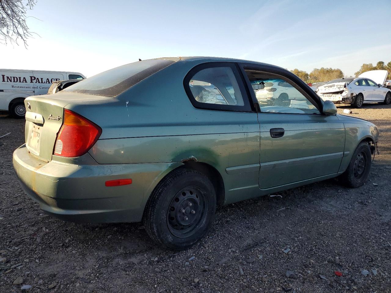 2005 HYUNDAI ACCENT GS photo 3