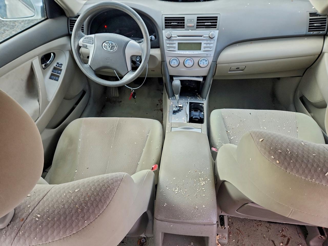 2010 TOYOTA CAMRY BASE photo 15