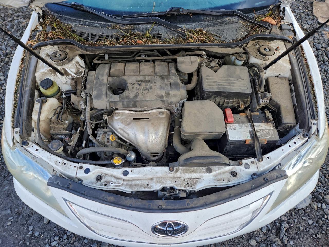 2010 TOYOTA CAMRY BASE photo 21