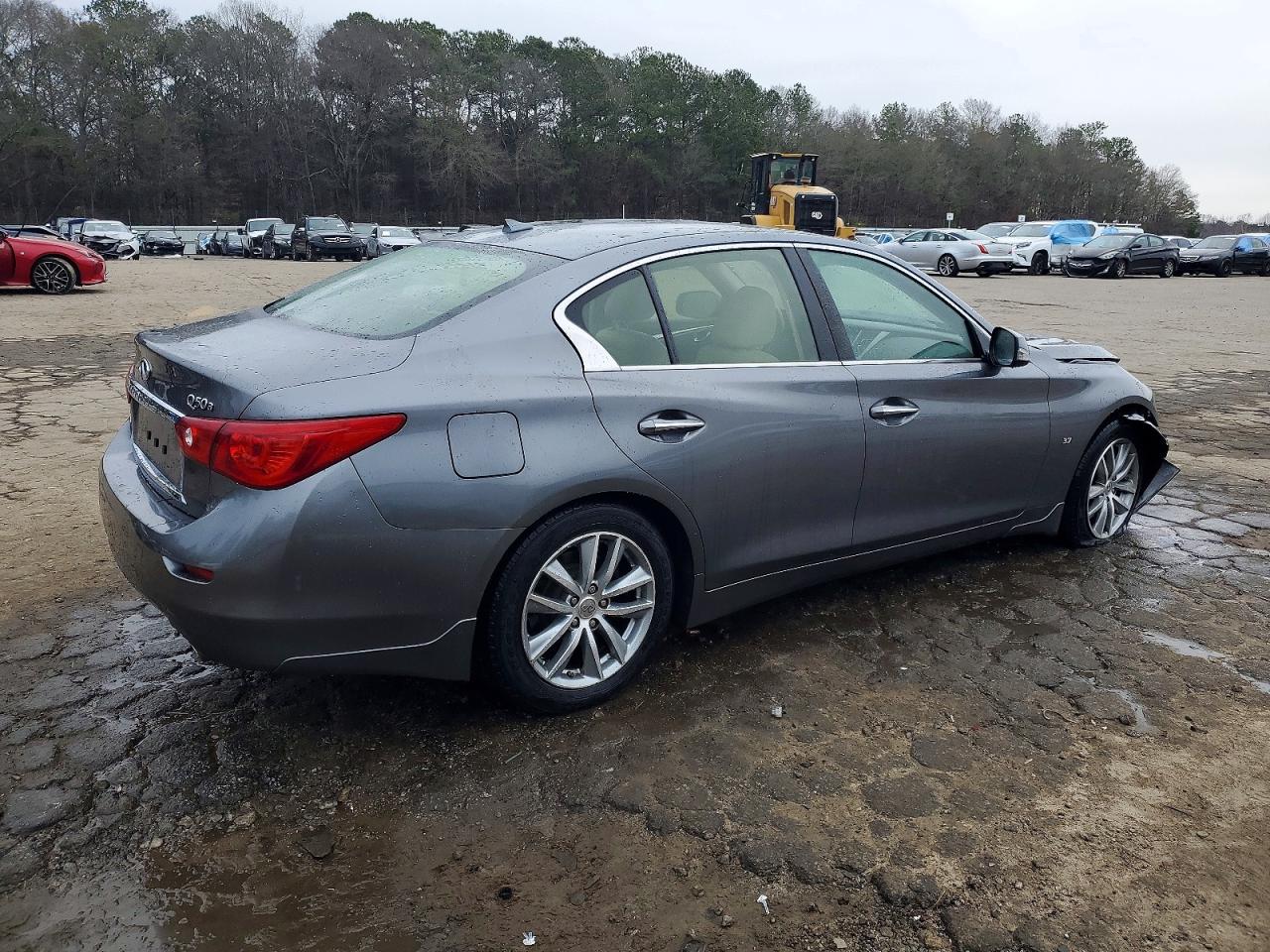 2015 INFINITI Q50 BASE photo 3