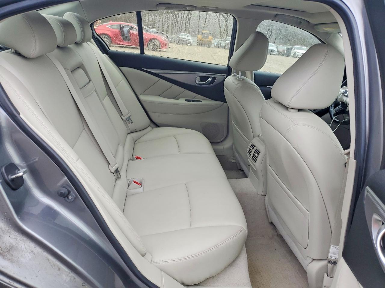 2015 INFINITI Q50 BASE photo 10