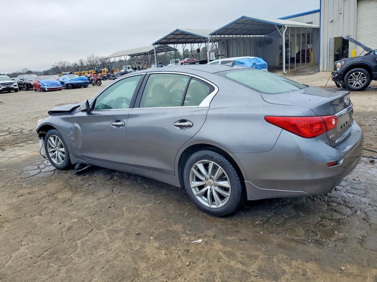 2015 INFINITI Q50 BASE photo 2