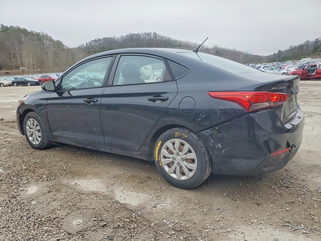 2019 HYUNDAI ACCENT SE photo 4