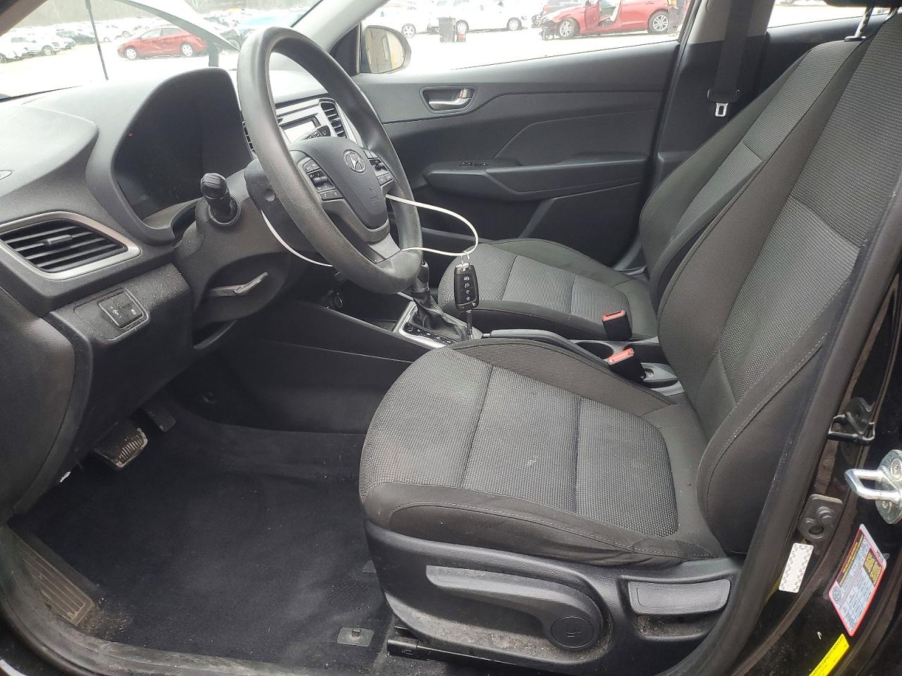 2019 HYUNDAI ACCENT SE photo 19