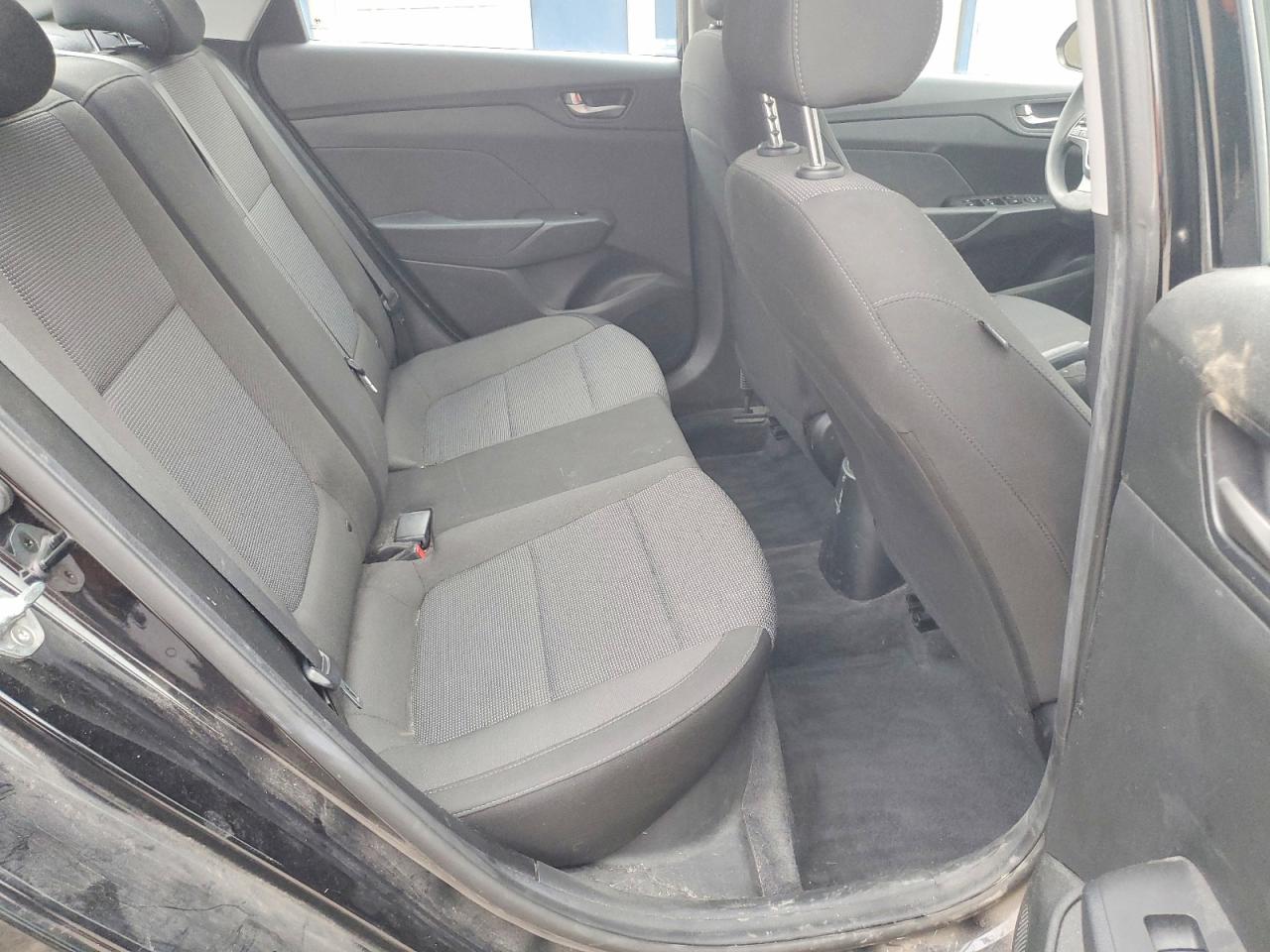 2019 HYUNDAI ACCENT SE photo 28