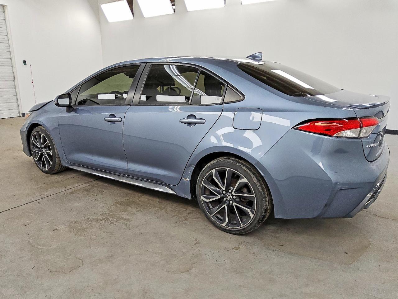 2020 TOYOTA COROLLA SE photo 2