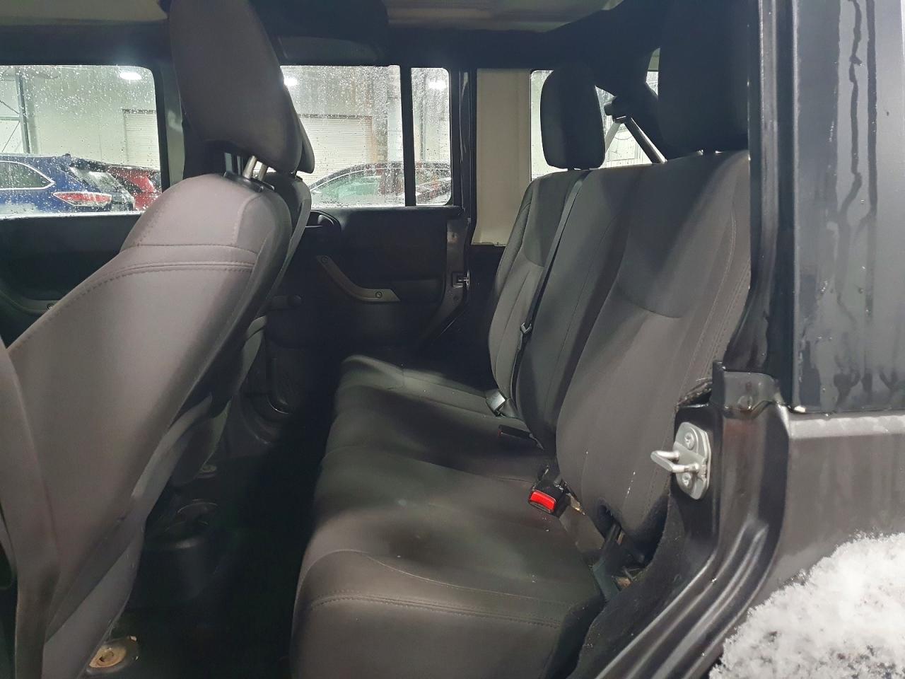 2018 JEEP WRANGLER UNLIMITED SPORT photo 11