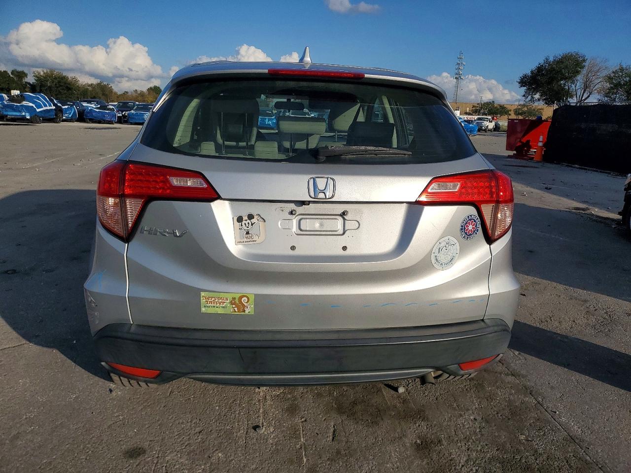 2016 HONDA HR-V LX photo 6