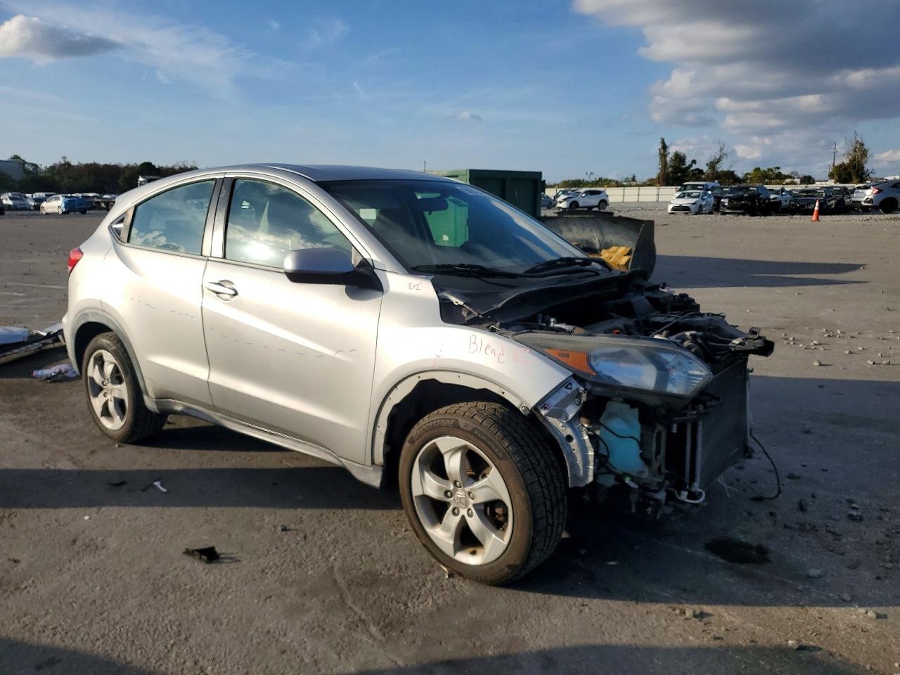 2016 HONDA HR-V LX photo 4