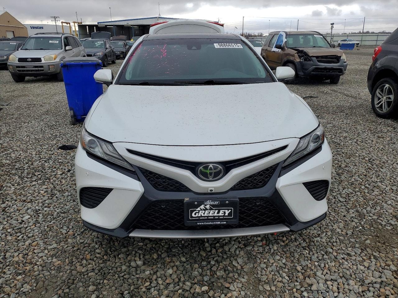 2018 TOYOTA CAMRY XSE photo 9