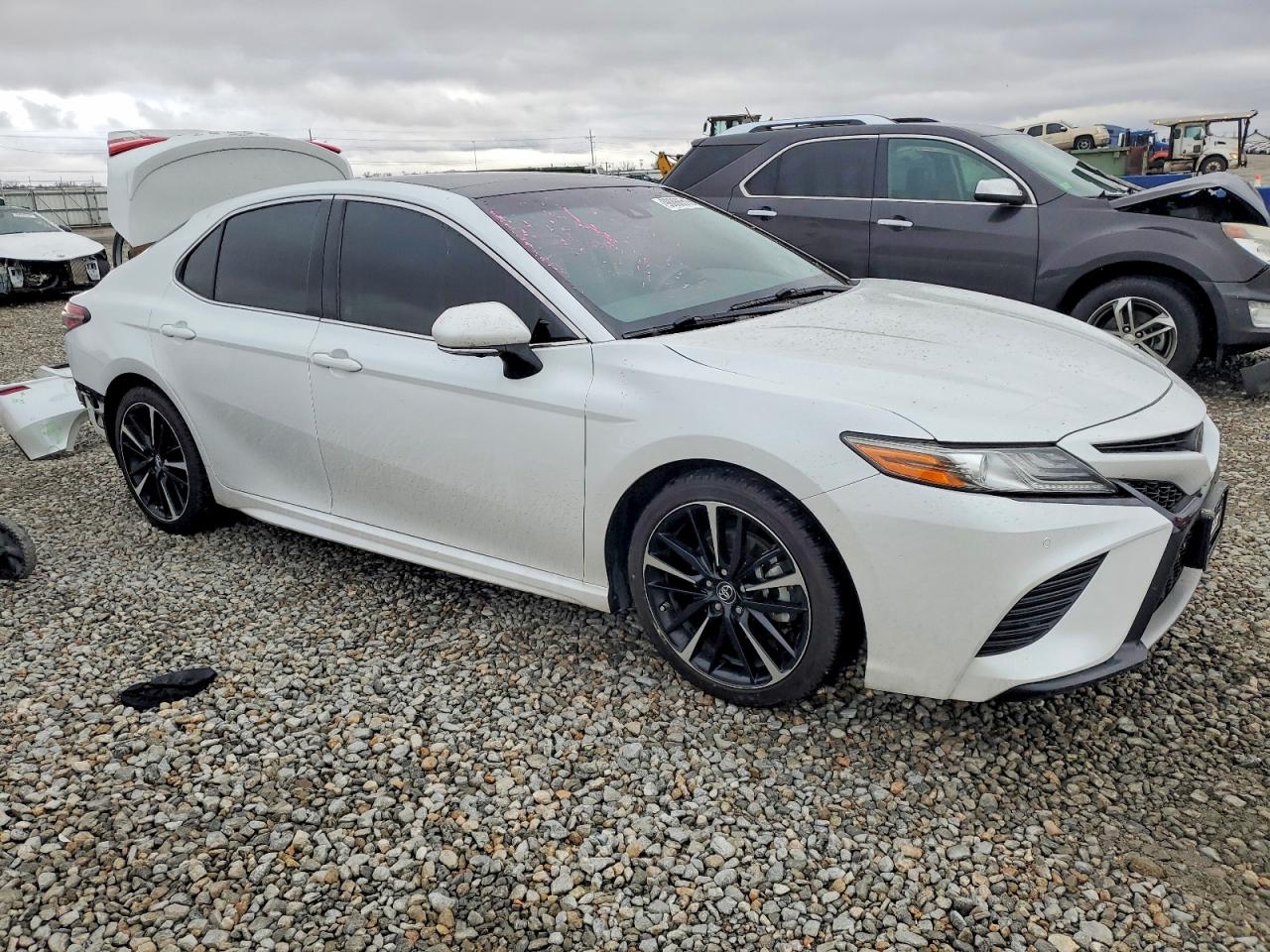 2018 TOYOTA CAMRY XSE photo 7