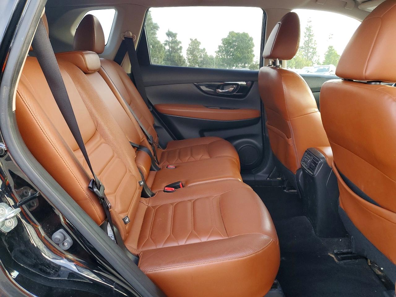 2018 NISSAN ROGUE S photo 11