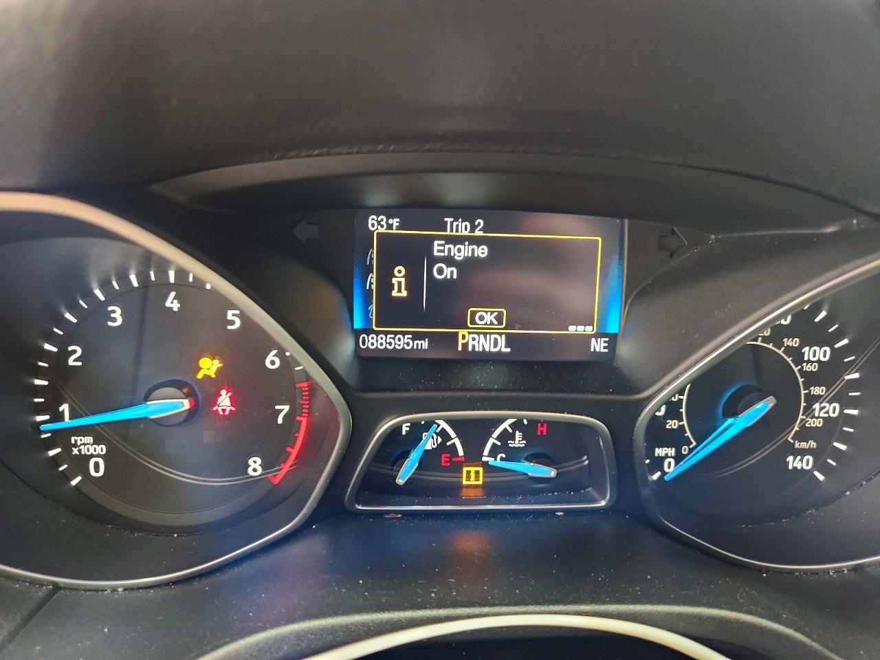 2017 FORD FOCUS SE photo 9
