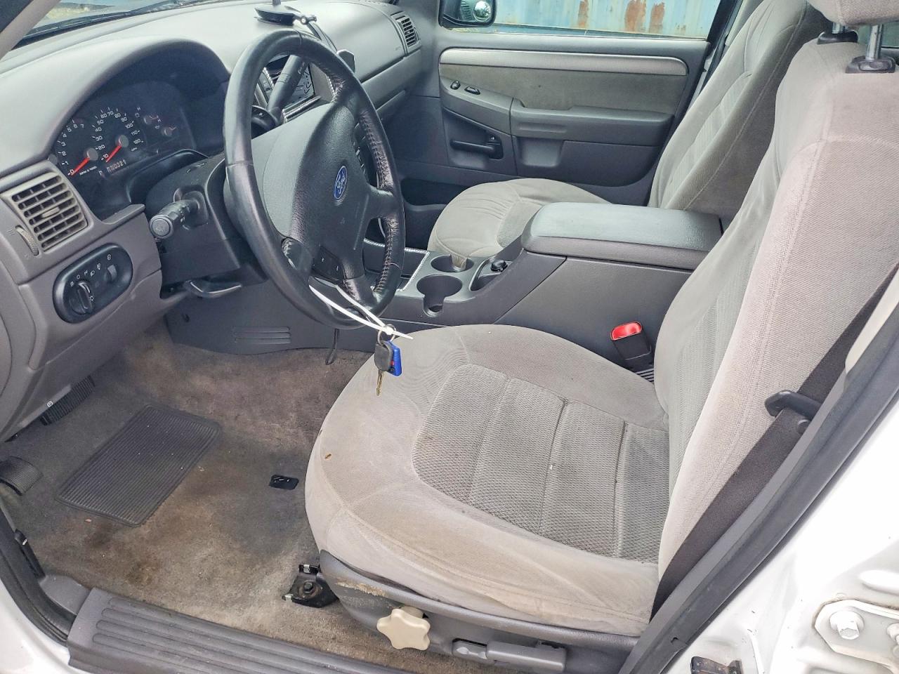 2004 FORD EXPLORER XLT photo 7