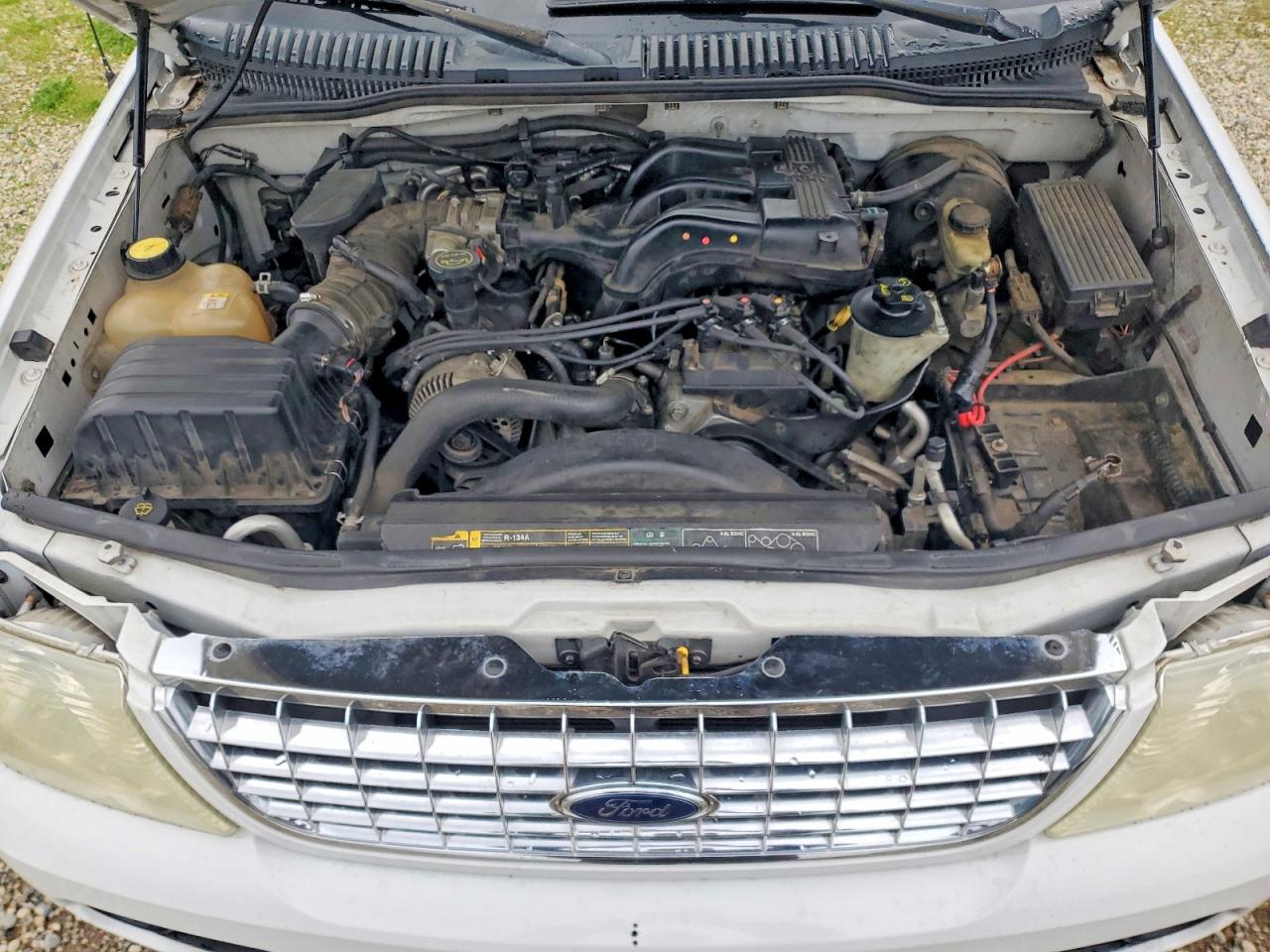 2004 FORD EXPLORER XLT photo 12