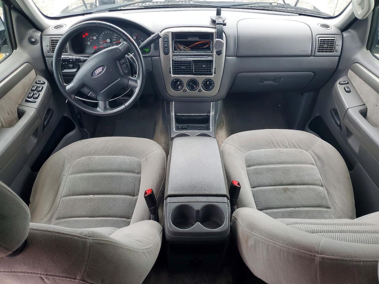 2004 FORD EXPLORER XLT photo 8