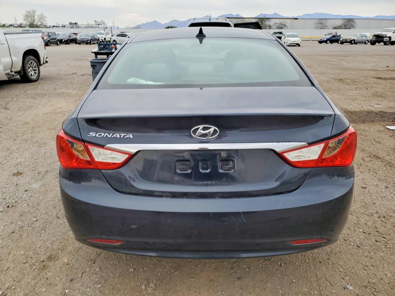 2011 HYUNDAI SONATA GLS photo 6