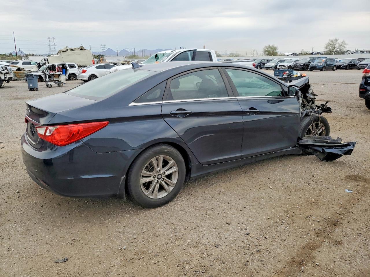 2011 HYUNDAI SONATA GLS photo 3
