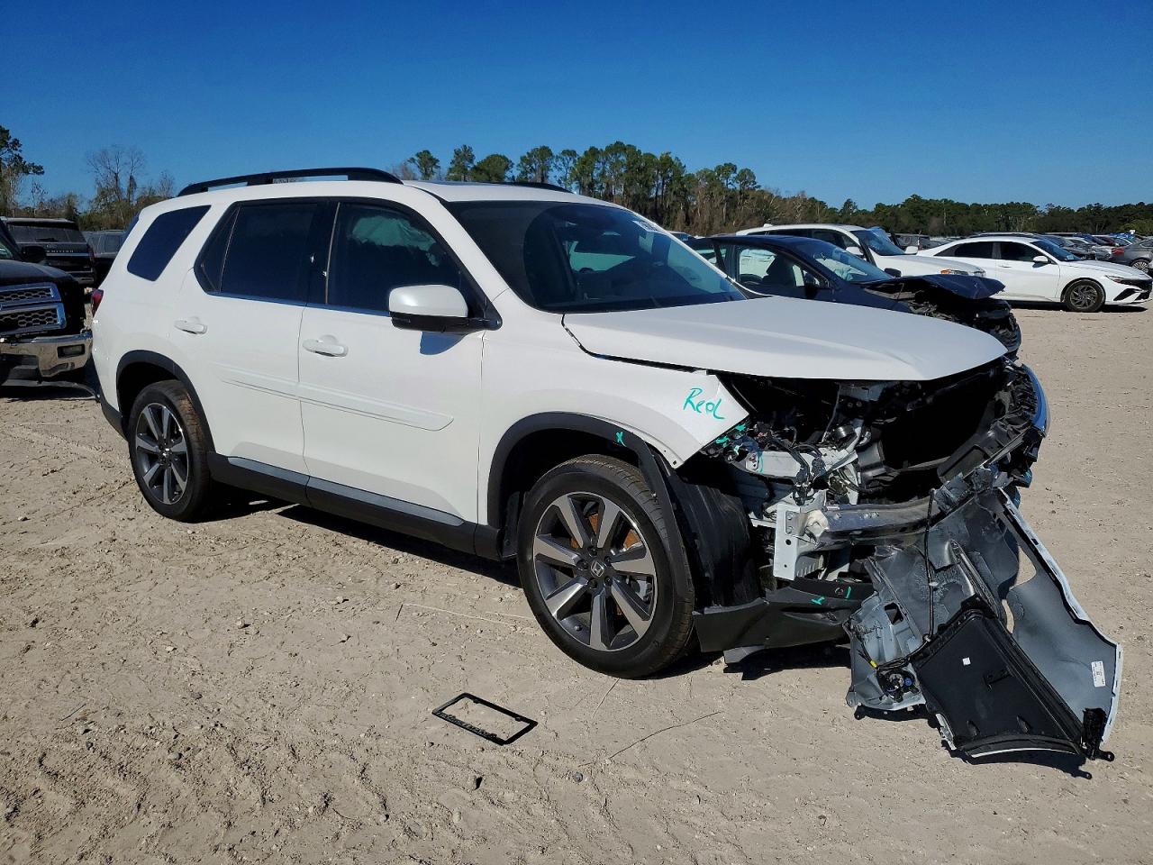 2025 HONDA PILOT TOURING photo 4
