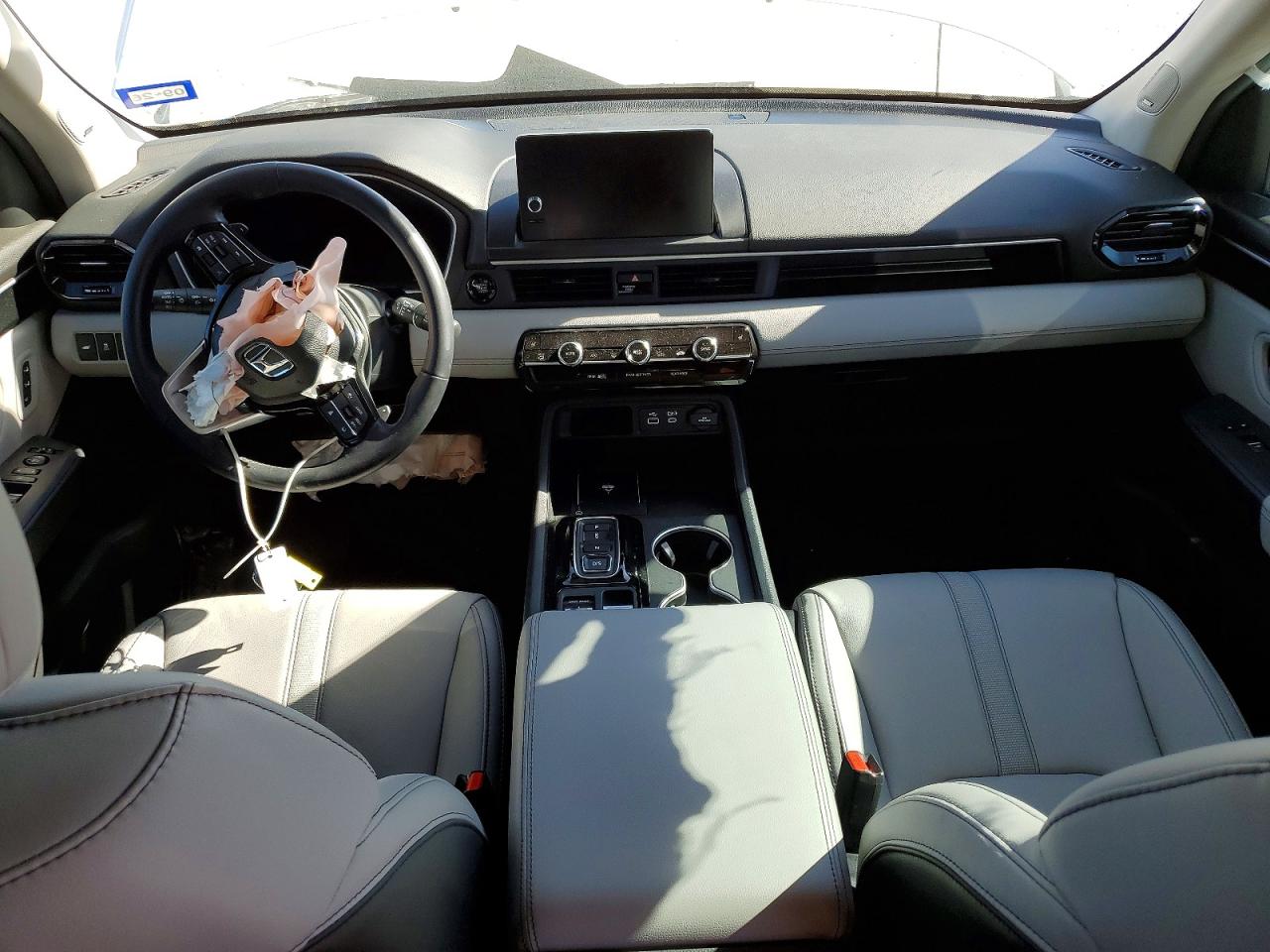2025 HONDA PILOT TOURING photo 8