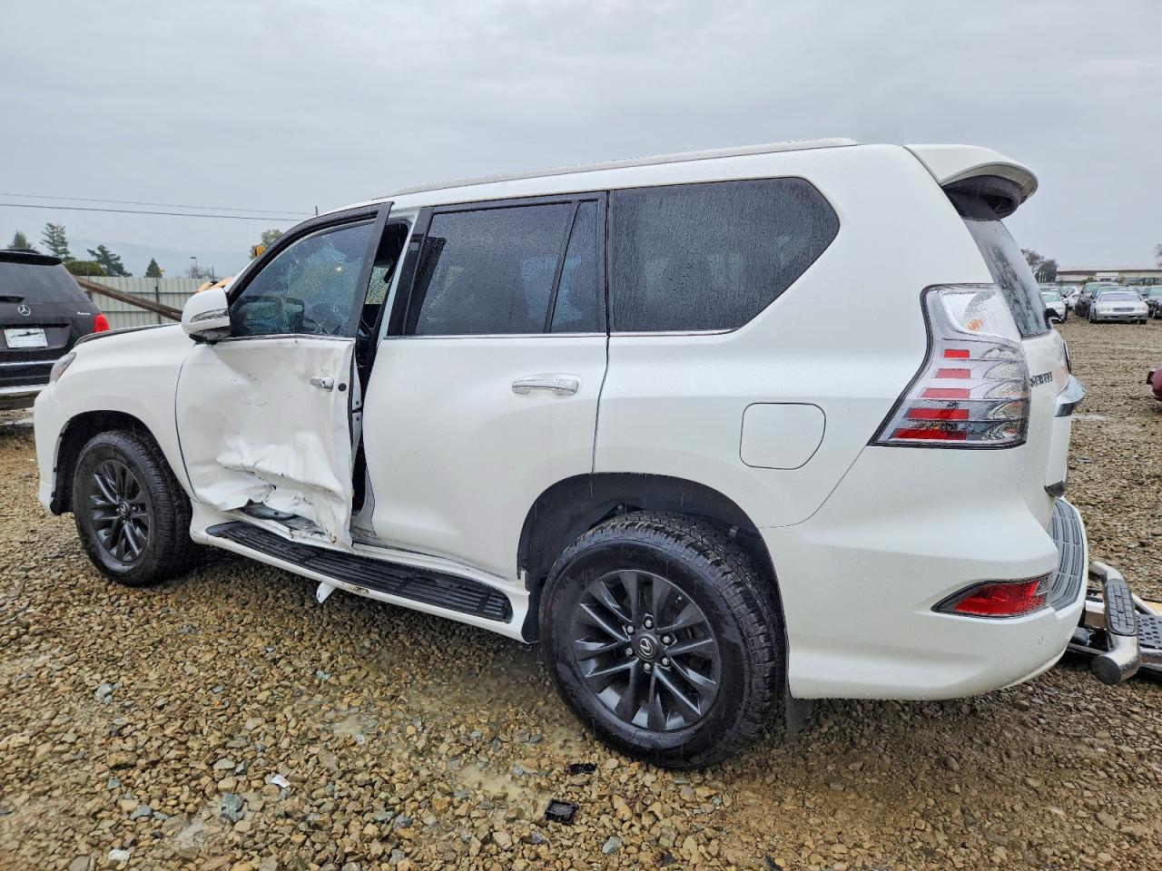 2022 LEXUS GX 460 photo 2