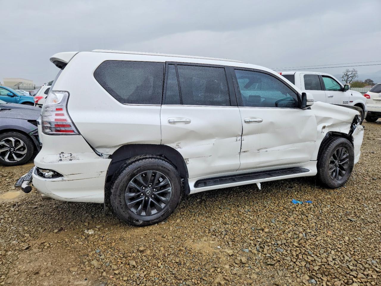 2022 LEXUS GX 460 photo 3