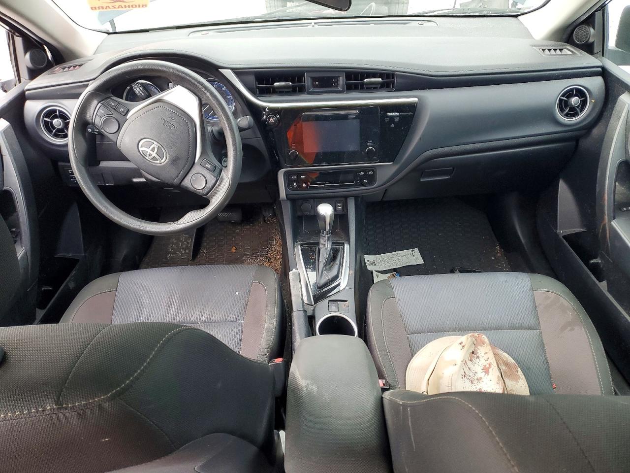 2017 TOYOTA COROLLA L photo 15