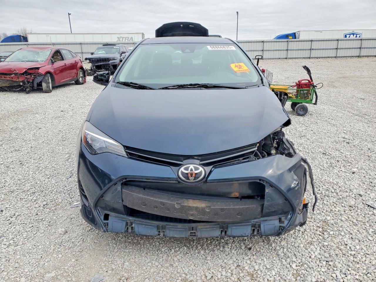 2017 TOYOTA COROLLA L photo 9