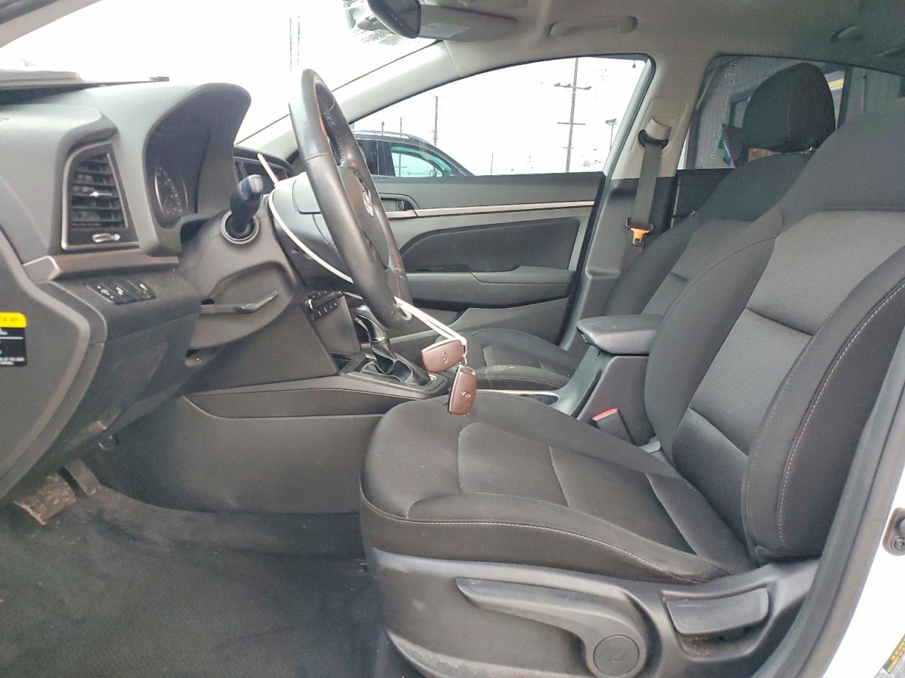 2018 HYUNDAI ELANTRA SEL photo 13