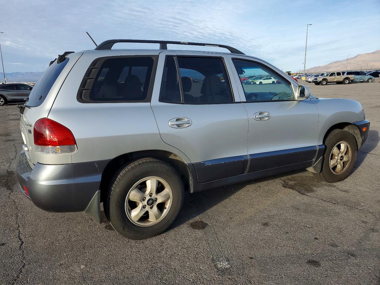 2005 HYUNDAI SANTA FE photo 5