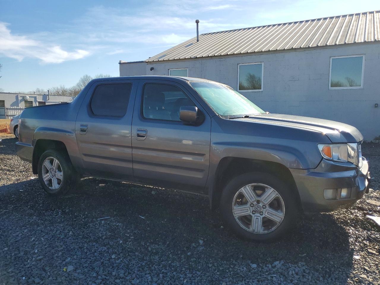 2011 HONDA RIDGELINE RTL photo 4
