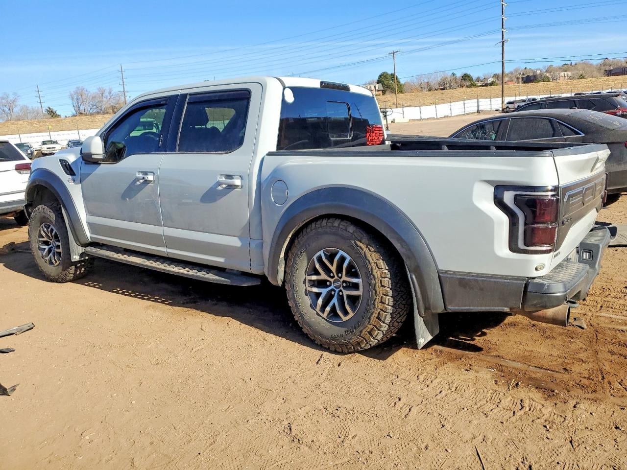 2017 FORD F150 RAPTOR photo 2